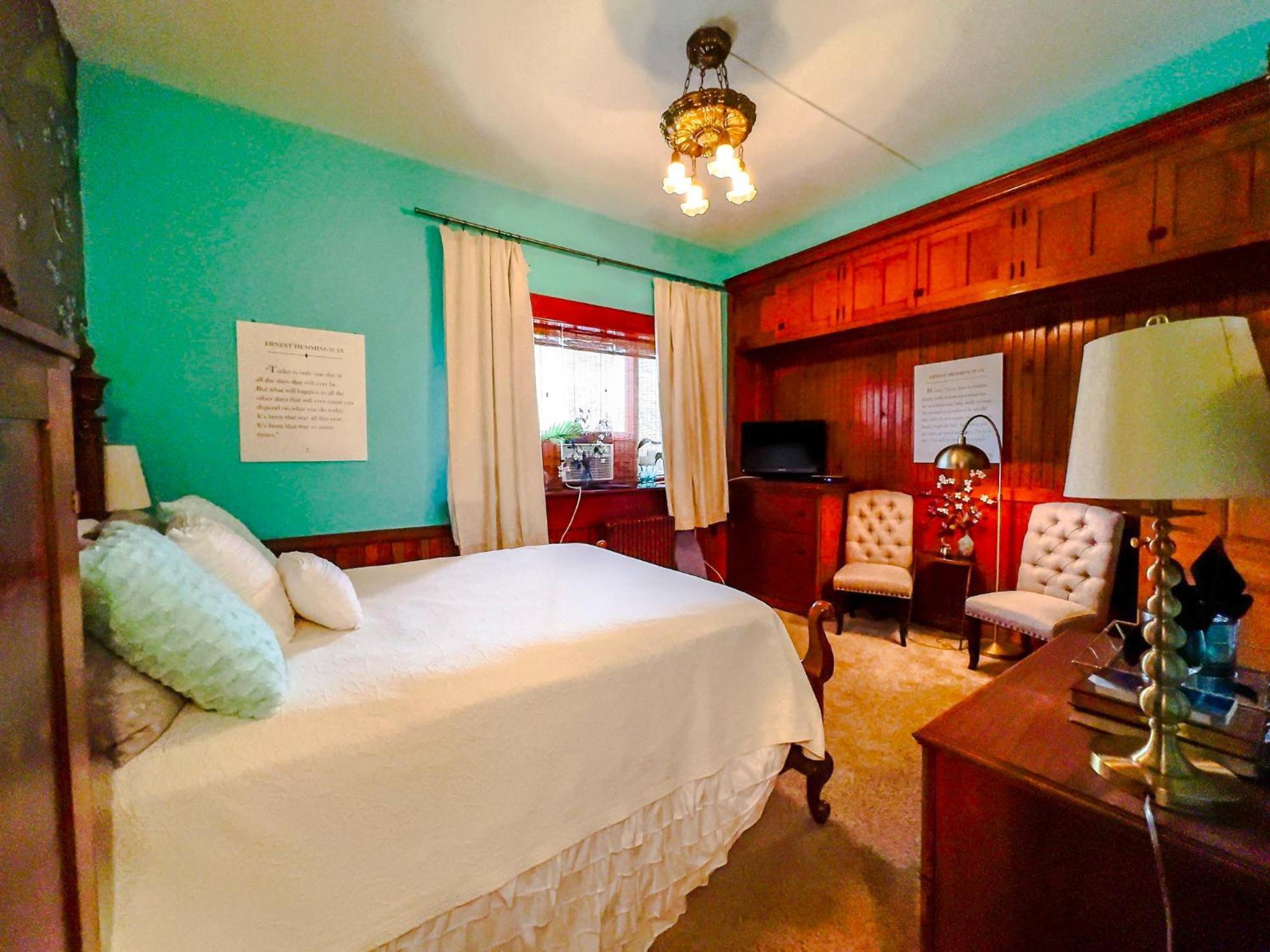 Superior Queen Room